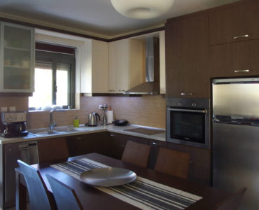 P6050345 370x300 - Markopoulo'da Apartman Dairesi Fırsatı