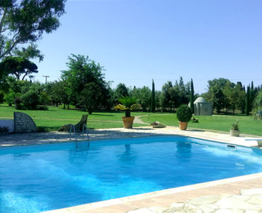 pool 610 370x300 - Amaliada, Peloponesse’de 500 m2 villa + üzüm bağı