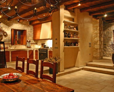 0007IMG 0427 R 370x300 - A fully furnished and equipped stone house in Mani, Peloponesse