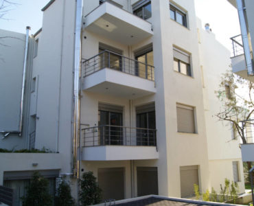 FOTO ΚΤΙΡΙΟ Α Page 6 370x300 - Duplex Apartment in Thessaloniki