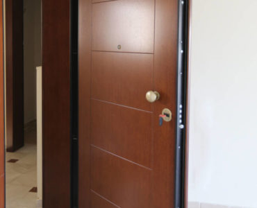 IMG 5214 370x300 - A Convenient Apartment in Agios Ioannis Rentis B1