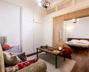 image011 370x300 - Syntagma’da Airbnb Kiralama için Apartman Dairesi
